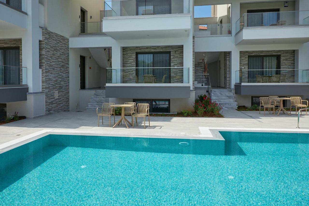 Greystoneapartments Paralía Dionysíou Eksteriør bilde